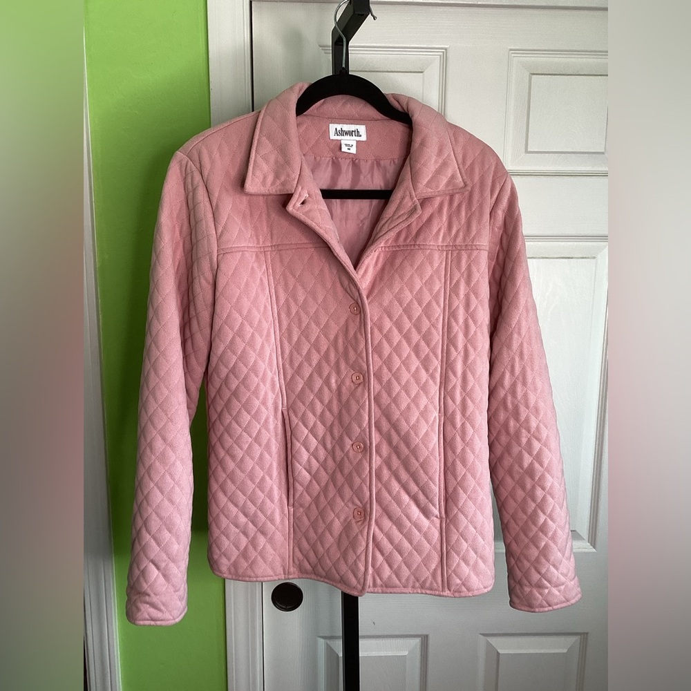 Ashworth Women's Pink Quilted Jacket, size Medium